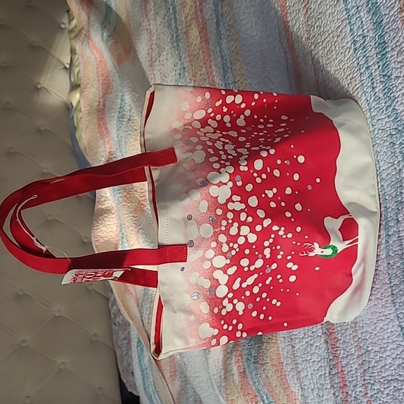 Barnes and Noble - Picture 6 of 8